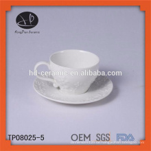 Keramik-Kaffeetasse und Untertasse, geprägte Blume Keramik Tasse und Untertasse, Europäische Teetasse